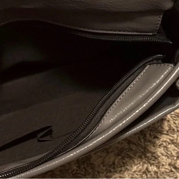 SOLD!!!
Gray Quilted Shoulder Bag - Picture 5 of 7